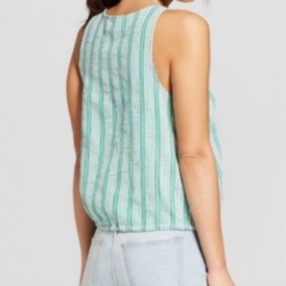 Universal Thread Vertical Striped Seersucker Tank Top M Green and White Striped